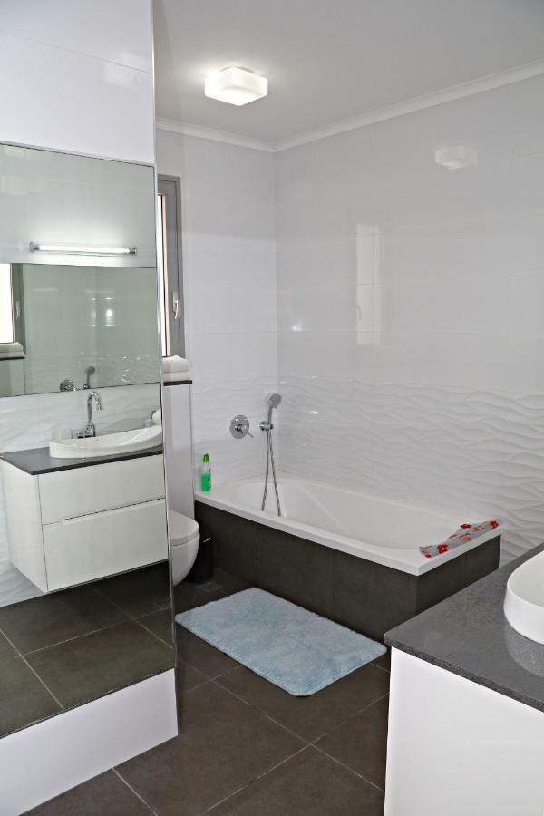Seascape Terraces Netanya Villa Exterior photo